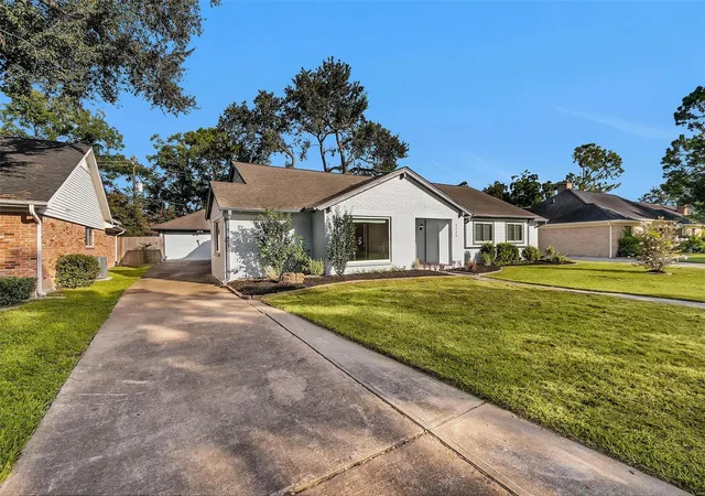 3rd image of 9723 Moorberry Ln, Houston, TX 77080 | MLS# 74190423