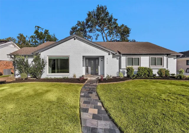 4th image of 9723 Moorberry Ln, Houston, TX 77080 | MLS# 74190423