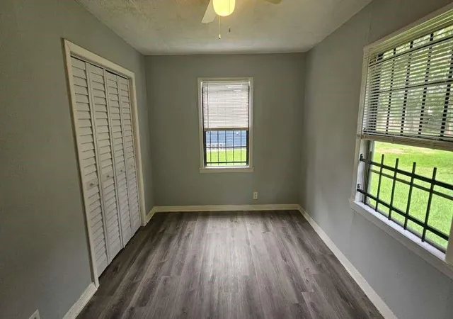 4th image of 4215 Los Angeles St, Houston, TX 77026 | MLS# 7062963