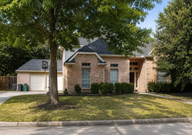 Photo 2 of Single family home for sale at 16522 Champions Cove Cir, Spring, TX 77379 | MLS# 45749602 | Listing updated on 2026-08-26