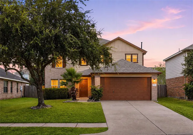 Photo 3 of Single family home for sale at 2314 Bristol Band Ln, Katy, TX 77450 | MLS# 15152450 | Listing updated on 2026-09-05