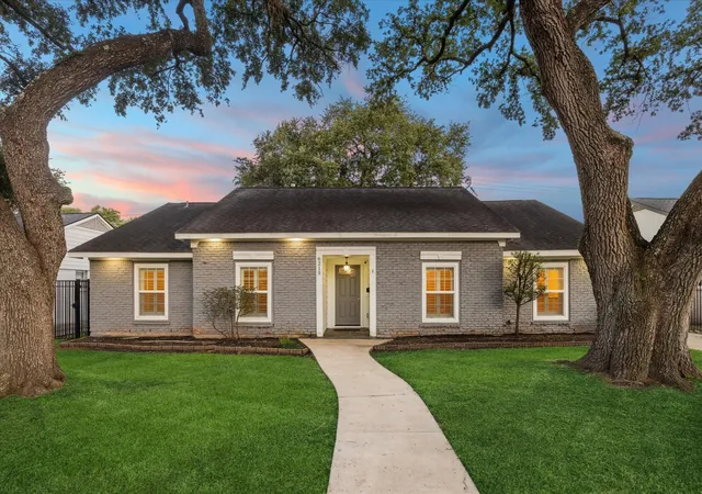 Photo 2 of Single family home for sale at 6215 Cheena Dr, Houston, TX 77096 | MLS# 14633915 | Listing updated on 2026-07-06
