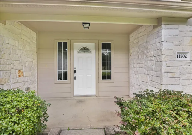 4th image of 11502 Walraven Dr, Huffman, TX 77336 | MLS# 13629038