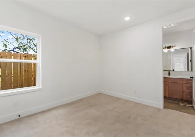 5th image of 1804 Del Norte Street #E, Houston, TX 77018 | MLS# 74780695