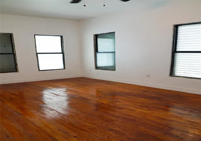 Photo 4 of Single family home for sale at 3411 Ave R, Galveston, TX 77550 | MLS# 57754840 | Listing updated on 2026-08-05