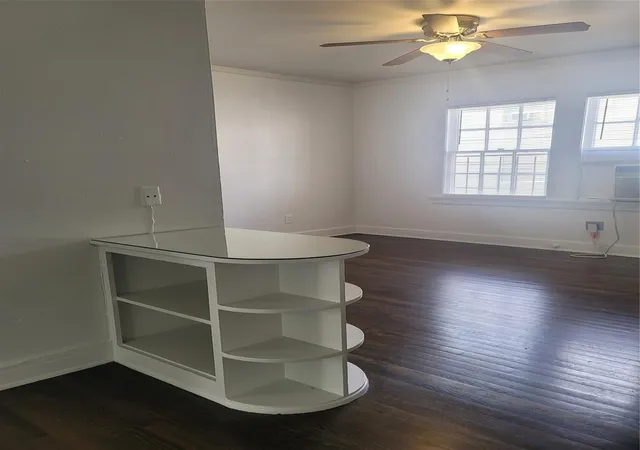 Homes for sale in Houston, TX | 5614 Chartres St #5, Houston, TX 77004 | MLS# 33391738