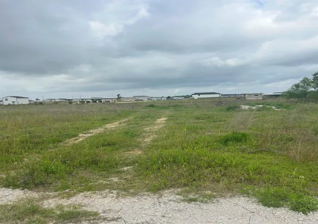 Photo 1 of Land for sale at 647 Road 5707, Cleveland, TX 77327 | MLS# 3844157 | Listing updated on 2026-09-09