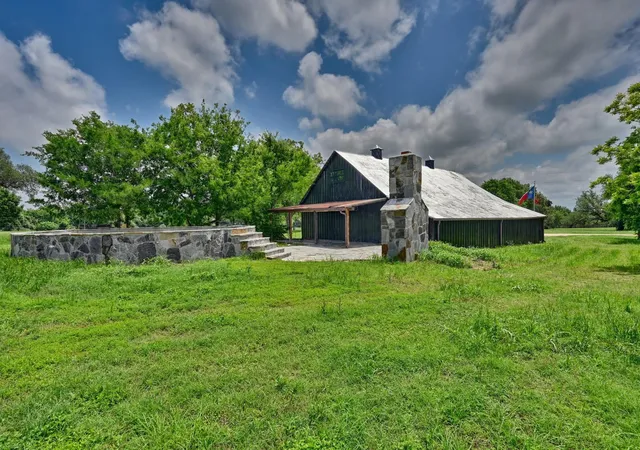 Homes for sale in Burton, TX | 810 Hwy 237, Burton, TX 77835 | MLS# 87650041