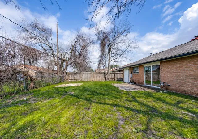 Photo 3 of Sale Pending at 803 Knob Holw St, Channelview, TX 77530 | MLS# 72800273 | Listing updated on 2026-10-09
