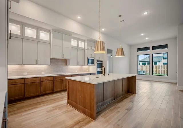 Photo 4 of Single family home for sale at 41818 Wendele Way, Montgomery, TX 77316 | MLS# 54858413 | Listing updated on 2026-08-24