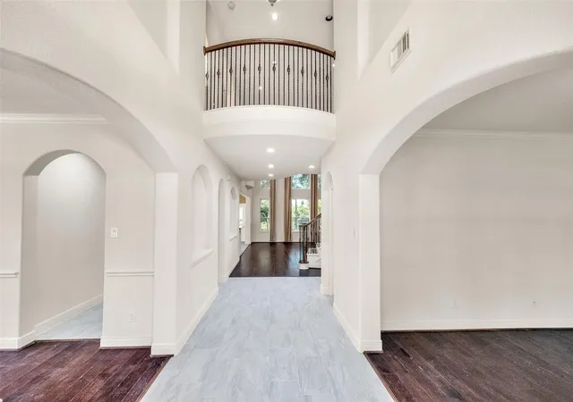 3rd image of 5303 Riverstone Crossing Dr, Sugar Land, TX 77479 | MLS# 66896344