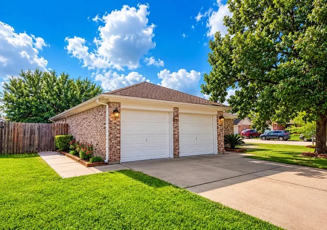 Photo 2 of Sale Pending at 7102 Pheasant Grv Dr, Cypress, TX 77433 | MLS# 13310742 | Listing updated on 2026-09-09
