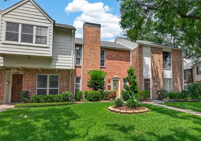 Homes for sale in Houston, TX | 10252 Longmont Dr #45/4, Houston, TX 77042 | MLS# 65466513