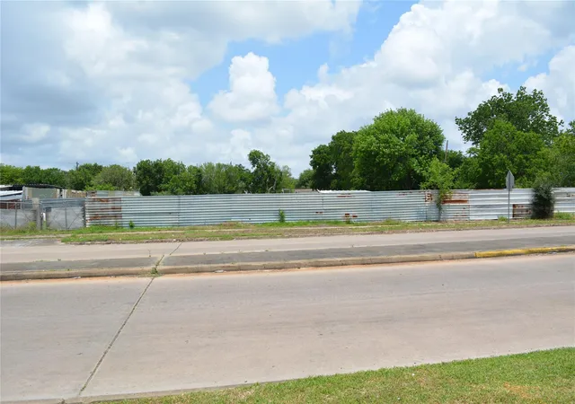 1st image of 0 Reed Rd, Houston, TX 77033 | MLS# 72141905