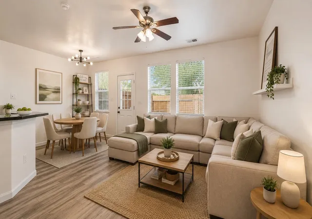 3rd image of 417 Folk Crest Ln, Dickinson, TX 77539 | MLS# 93628740
