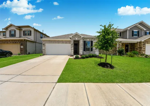 Photo 2 of Single family home for sale at 20930 Oat Straw Ln, Katy, TX 77449 | MLS# 32985918 | Listing updated on 2026-07-01