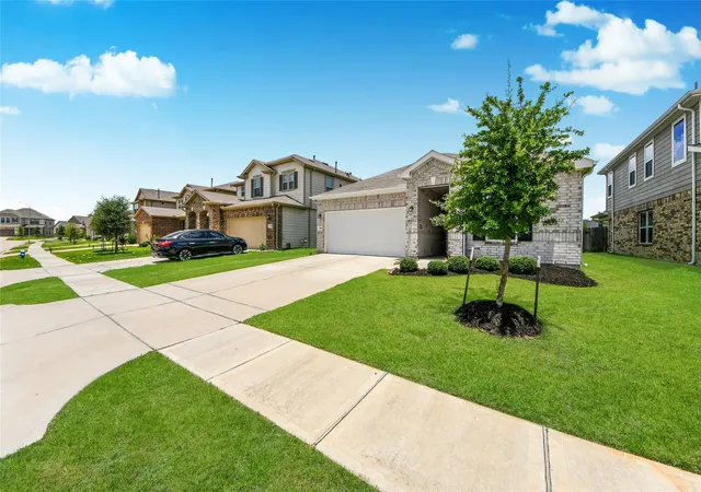 Photo 3 of Single family home for sale at 20930 Oat Straw Ln, Katy, TX 77449 | MLS# 32985918 | Listing updated on 2026-07-01