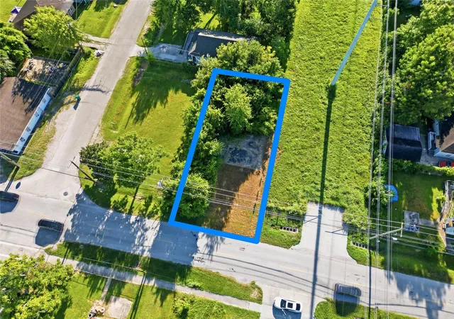1st image of 000 Lake Rd, La Marque, TX 77568 | MLS# 39282111