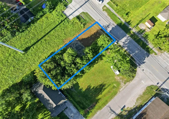 2nd image of 000 Lake Rd, La Marque, TX 77568 | MLS# 39282111