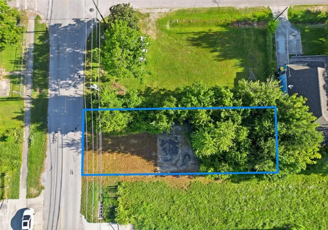 5th image of 000 Lake Rd, La Marque, TX 77568 | MLS# 39282111
