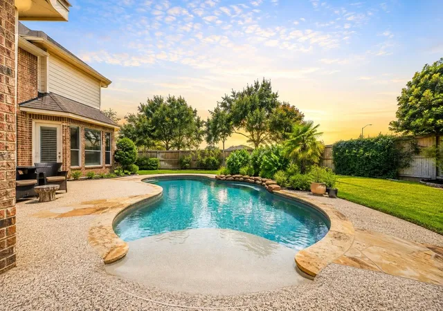 Photo 3 of Single family home for sale at 2003 Linden Cove Ct, Katy, TX 77494 | MLS# 49274063 | Listing updated on 2026-09-19