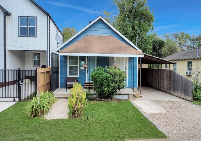 Photo 1 of Single family home for sale at 7711 Ave L, Houston, TX 77012 | MLS# 69131689 | Listing updated on 2026-07-18