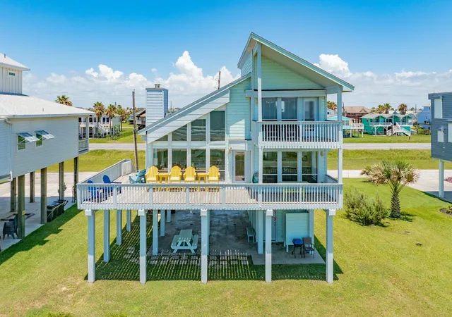 Photo 1 of Single family home for sale at 21916 Kennedy Dr, Galveston, TX 77554 | MLS# 85444971 | Listing updated on 2026-09-04