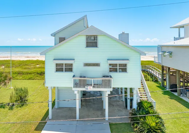 Photo 2 of Single family home for sale at 21916 Kennedy Dr, Galveston, TX 77554 | MLS# 85444971 | Listing updated on 2026-09-04