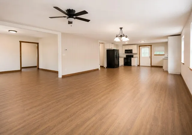 Photo 4 of Single family home for sale at 3427 County Rd 117, Wharton, TX 77488 | MLS# 77979078 | Listing updated on 2026-07-25