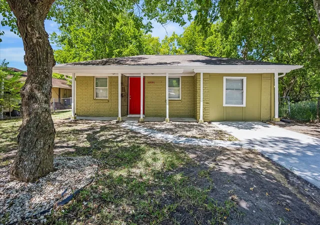 Photo 1 of Single family home for sale at 10846 Fairland Dr, Houston, TX 77051 | MLS# 87535076 | Listing updated on 2026-08-29