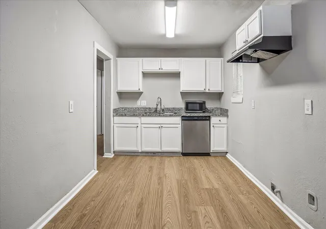 Photo 3 of Single family home for sale at 10846 Fairland Dr, Houston, TX 77051 | MLS# 87535076 | Listing updated on 2026-08-29
