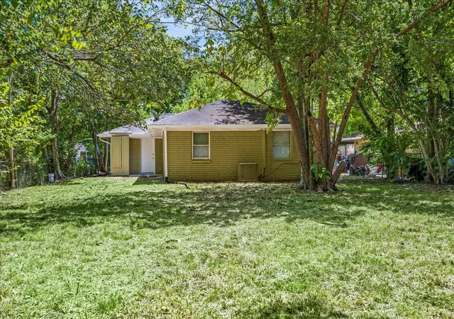 Photo 4 of Single family home for sale at 10846 Fairland Dr, Houston, TX 77051 | MLS# 87535076 | Listing updated on 2026-08-29