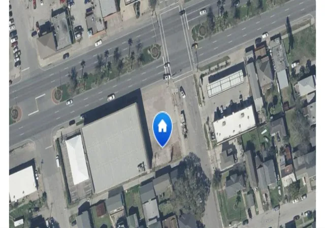 Photo 2 of Land for sale at 1011 37th St, Galveston, TX 77550 | MLS# 23083846 | Listing updated on 2026-03-10