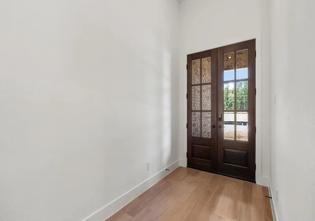 Photo 3 of Single family home for sale at 2300 Friendswood Trl, Friendswood, TX 77546 | MLS# 47114891 | Listing updated on 2026-09-19