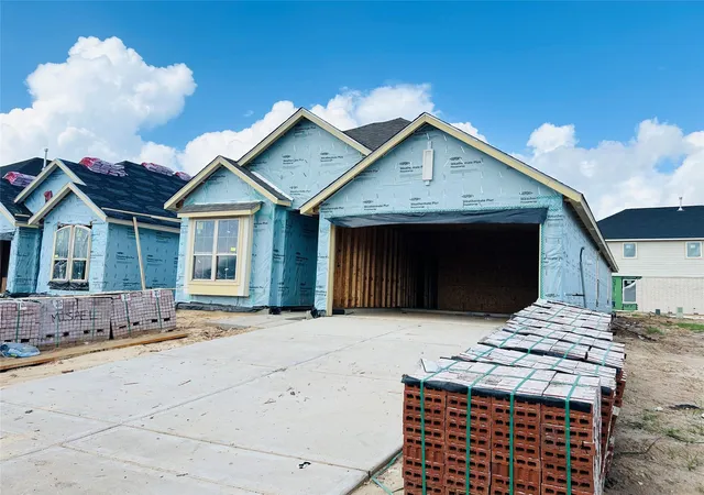 Photo 2 of Single family home for sale at 3014 Solace Springs Ln, Webster, TX 77598 | MLS# 57469415 | Listing updated on 2026-09-20