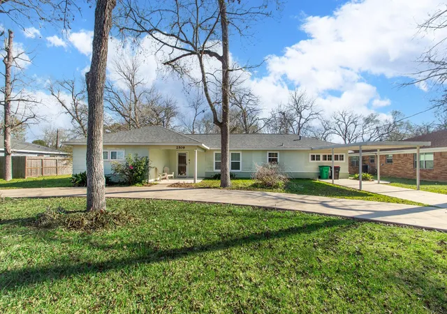 Photo 1 of Single family home for sale at 2509 Ward Rd, Baytown, TX 77520 | MLS# 59998066 | Listing updated on 2026-09-15