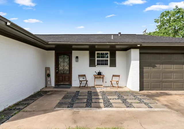 Photo 3 of Single family home for sale at 3832 Holly Glen Dr, Bay City, TX 77414 | MLS# 77094714 | Listing updated on 2026-08-31