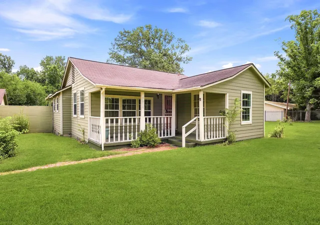 Homes for sale in Channelview, TX | 1019 Woodland St, Channelview, TX 77530 | MLS# 65762438