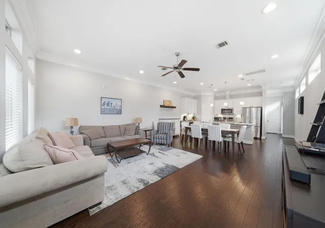 3rd image of 1905 Shearn St #A, Houston, TX 77007 | MLS# 42742354