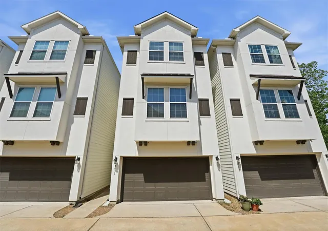 4th image of 2057 Sherwood Forest St, Houston, TX 77043 | MLS# 62194542
