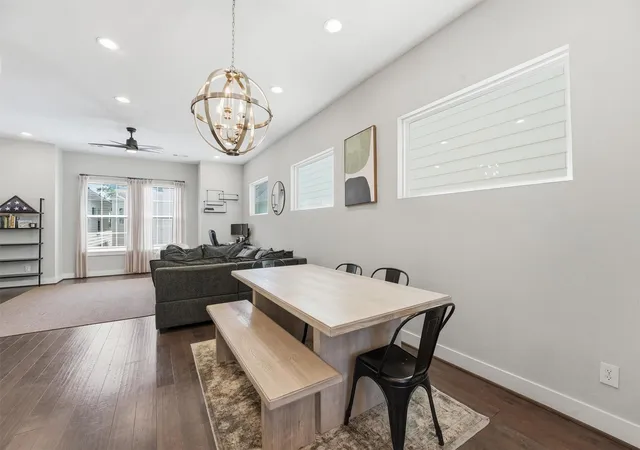 5th image of 2057 Sherwood Forest St, Houston, TX 77043 | MLS# 62194542
