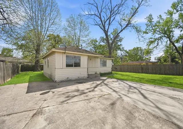 Homes for sale in Houston, TX | 9118 Spaulding St, Houston, TX 77016 | MLS# 31146203