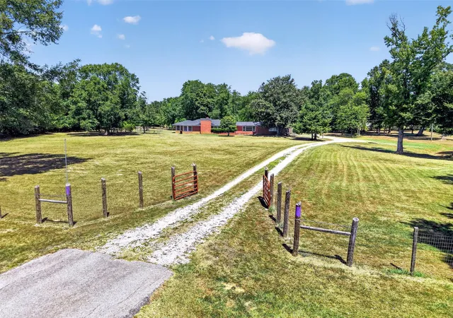Photo 3 of Single family home for sale at 1566 State Hwy 7 W, Crockett, TX 75835 | MLS# 26128243 | Listing updated on 2026-09-24