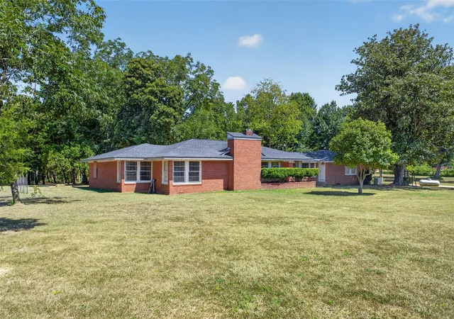 Photo 3 of Single family home for sale at 1566 State Hwy 7 W, Crockett, TX 75835 | MLS# 26128243 | Listing updated on 2026-09-24