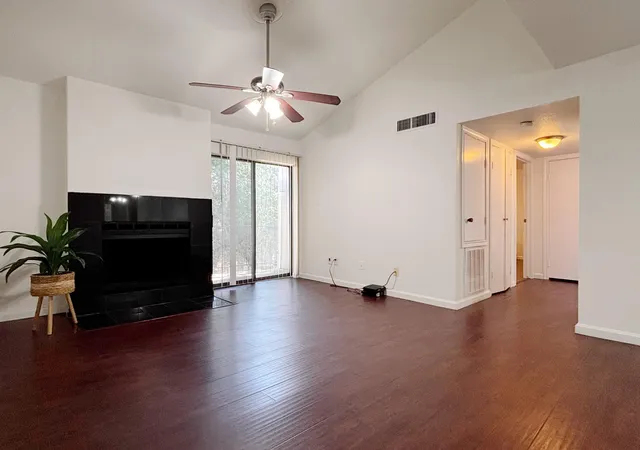 2nd image of 7950 N Stadium Dr #180, Houston, TX 77030 | MLS# 15385456