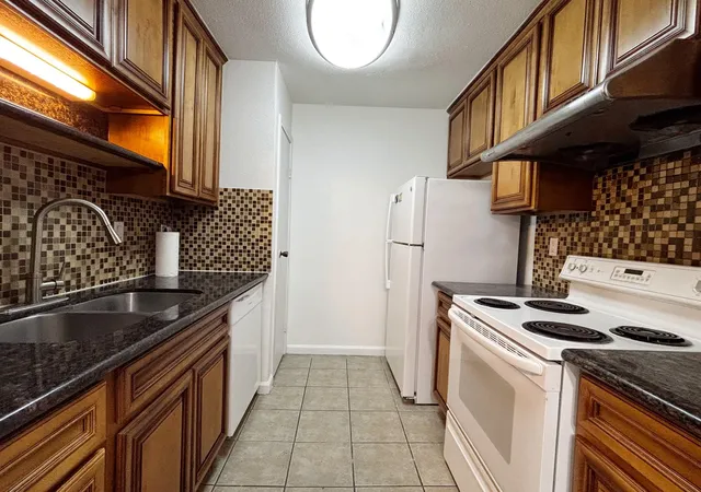 4th image of 7950 N Stadium Dr #180, Houston, TX 77030 | MLS# 15385456