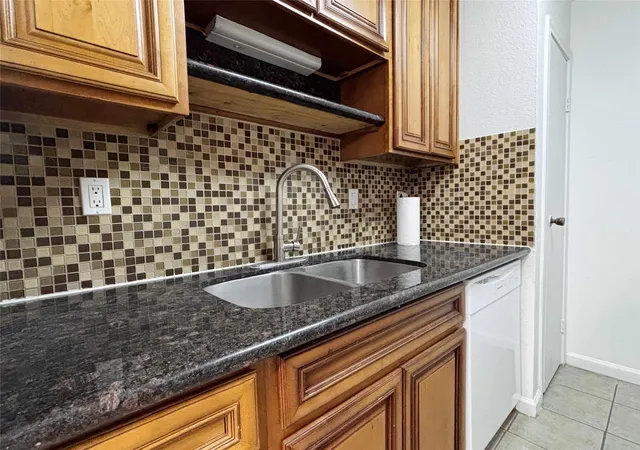 5th image of 7950 N Stadium Dr #180, Houston, TX 77030 | MLS# 15385456