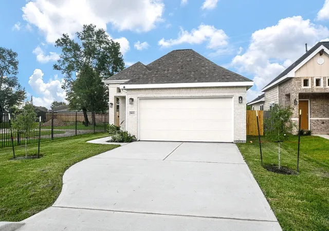 Photo 2 of Single family home for sale at 5822 Tautenhahn Rd, Houston, TX 77016 | MLS# 2614567 | Listing updated on 2026-08-14