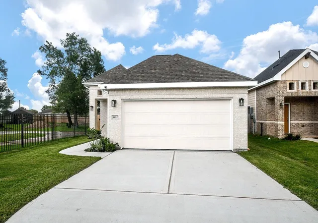 Photo 3 of Single family home for sale at 5822 Tautenhahn Rd, Houston, TX 77016 | MLS# 2614567 | Listing updated on 2026-08-14
