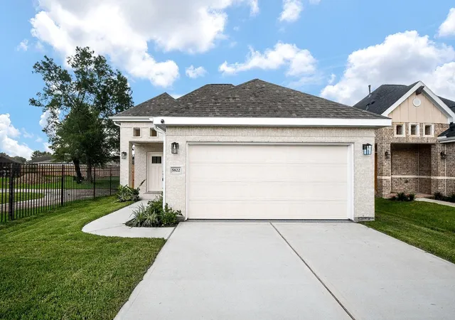 Photo 3 of Single family home for sale at 5822 Tautenhahn Rd, Houston, TX 77016 | MLS# 2614567 | Listing updated on 2026-08-14